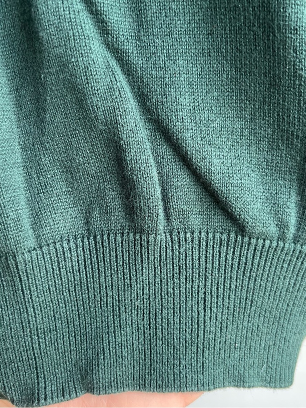 100% cotton men/women Deep Green V-Neck Sweater - Timeless Crew/Scoop Style - Picture 3 of 6